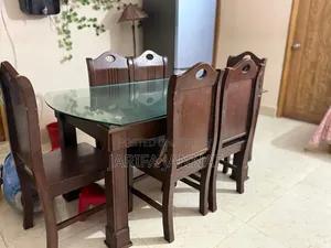 ডাইনিং সেট (৬ চেয়ার)