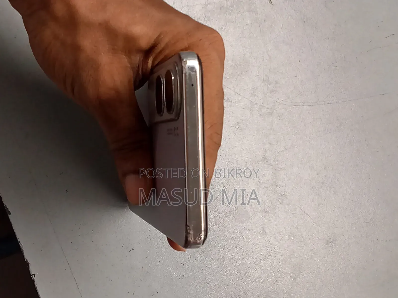 ভিভো ভি৪০ লাইট ৪জি ১২৮ জিবি গোল্ড