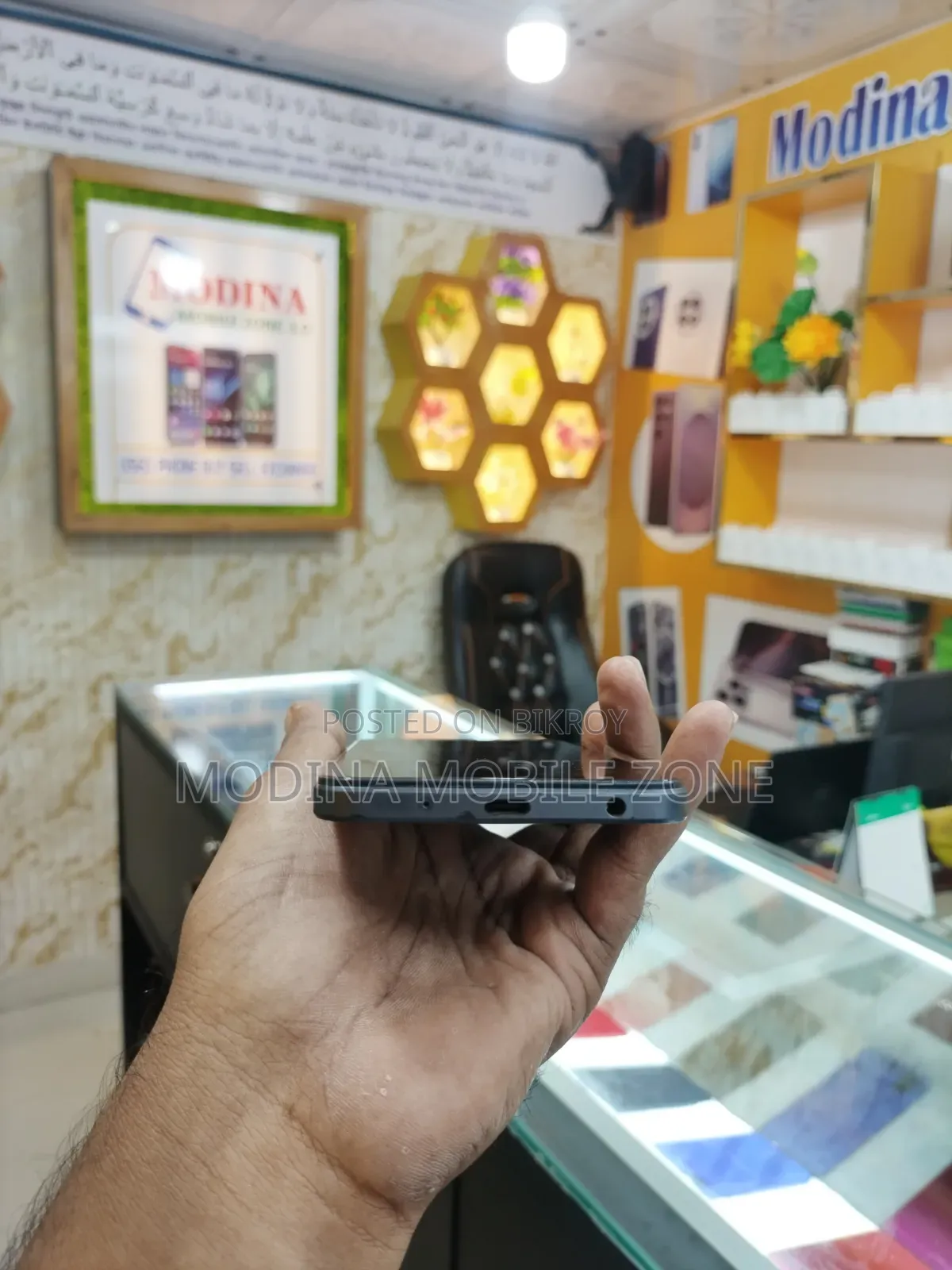 ভিভো টি৩ লাইট ১২৮ জিবি ব্ল্যাক