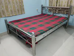 ৭×৫ ফিট স্টেইনলেস স্টিলের খাট গদি সহ | টেবিল ফ্রি | রাজশাহী