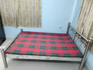 ৭×৫ ফিট স্টেইনলেস স্টিলের খাট গদি সহ | টেবিল ফ্রি | রাজশাহী