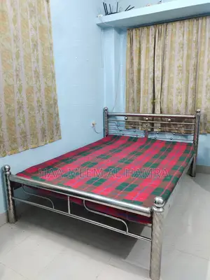 ৭×৫ ফিট স্টেইনলেস স্টিলের খাট গদি সহ | টেবিল ফ্রি | রাজশাহী