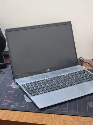 Laptop HP Pavilion 15-cs3063cl 16GB Intel Core i5 SSD 256GB