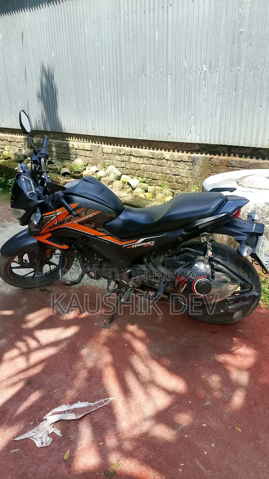 Honda Hornet 2022 Orange