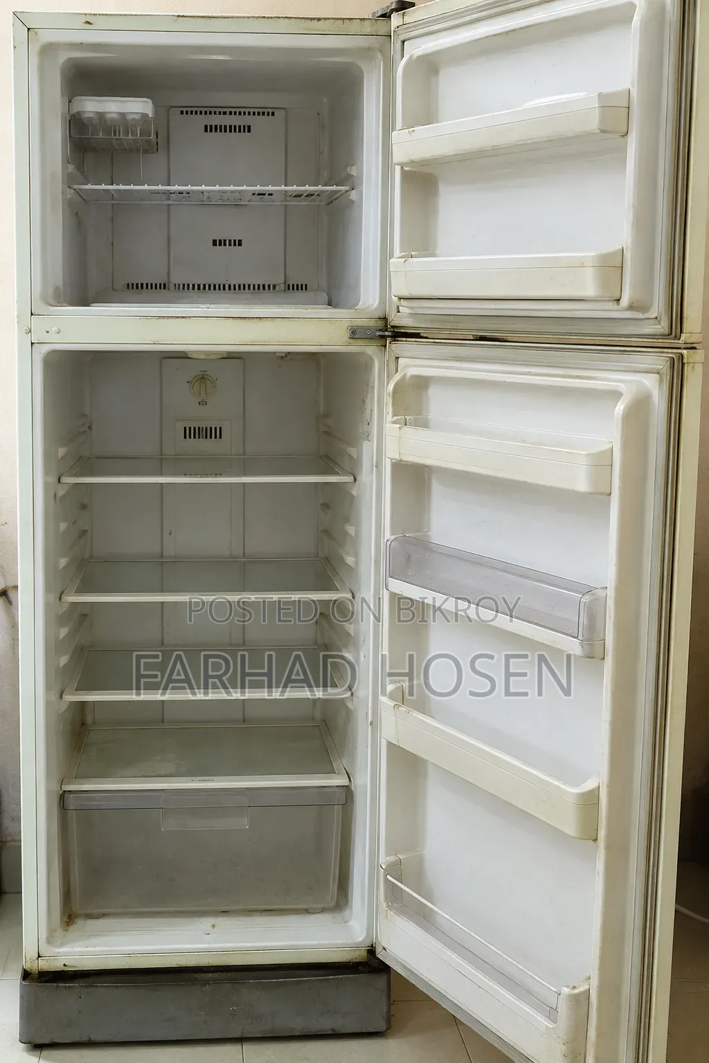 LG 2 Door Refrigerator বিক্রি হবে