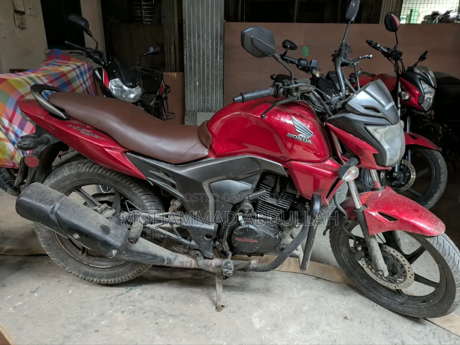 হোন্ডা সিবি ২০১৭ রেড