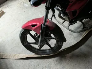 হোন্ডা সিবি ২০১৭ রেড