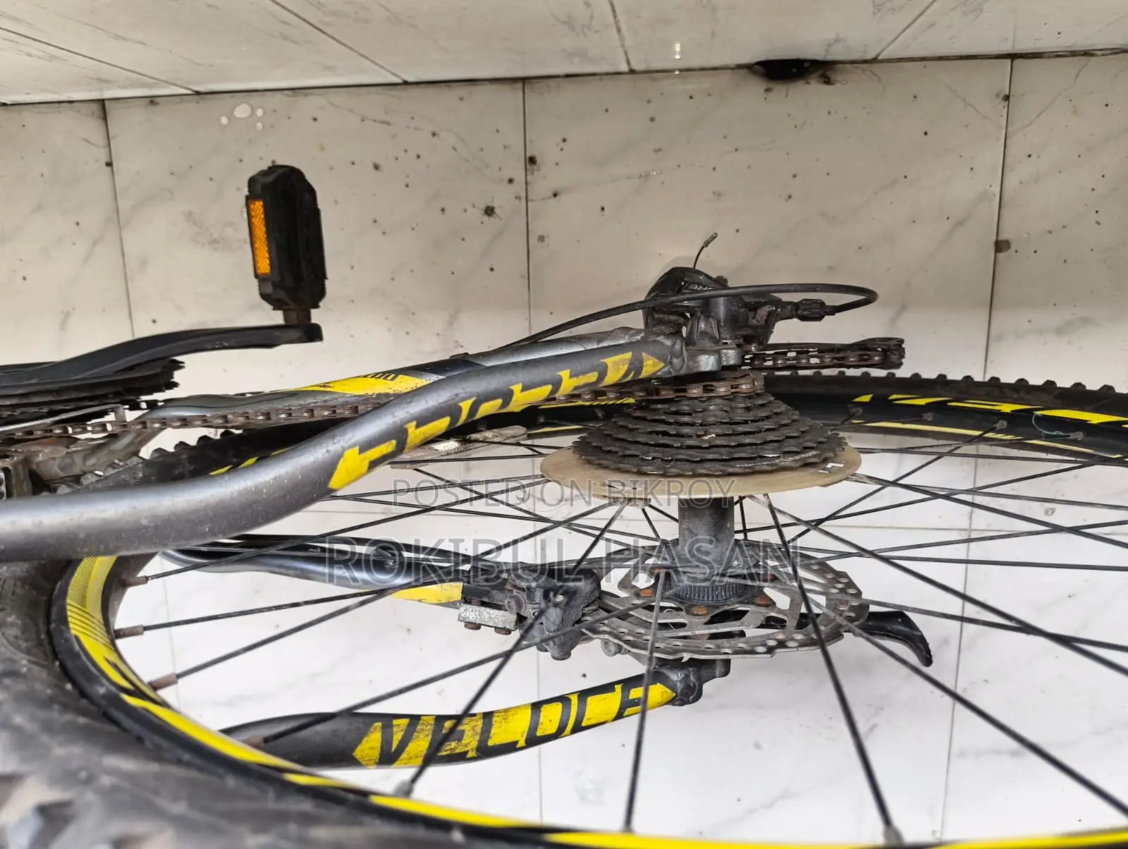 Veloce Outrage 605
