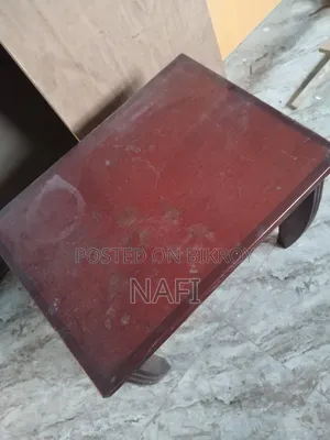 ২টি ছোট সাইড টেবিল
