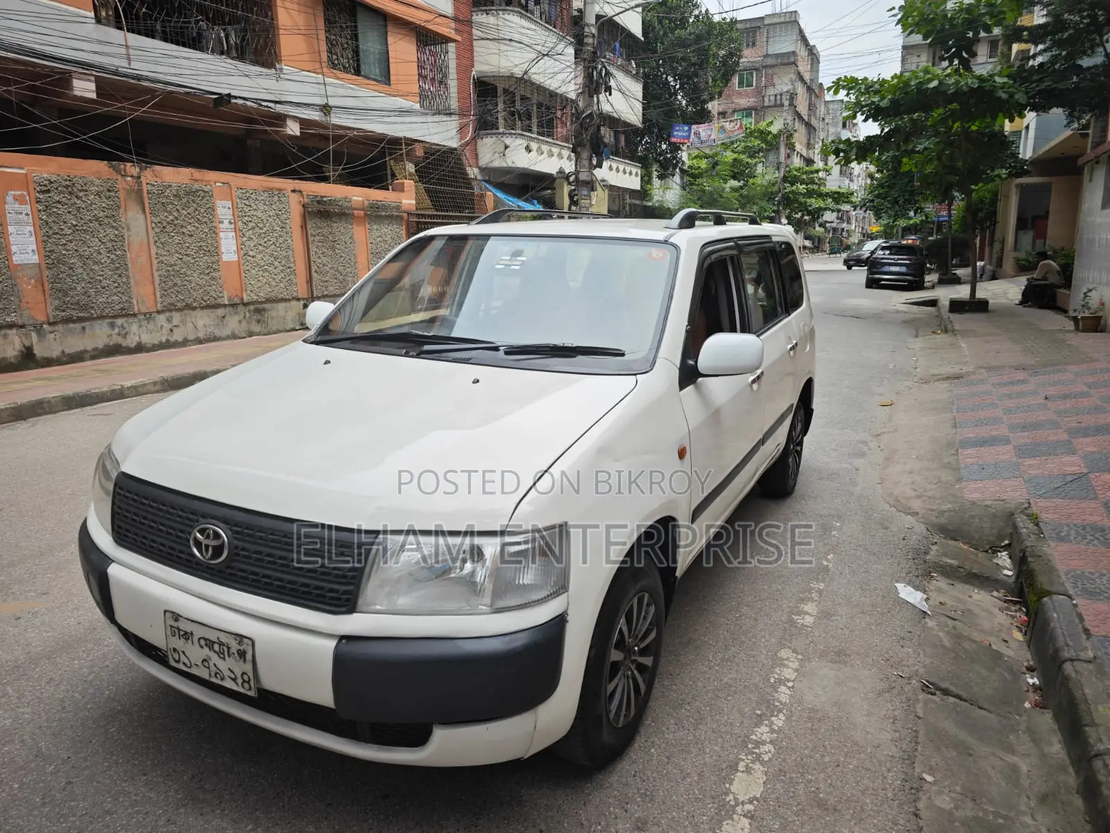 Toyota Probox 1.3 DX Comfort Two Wheel Drive 2004 White