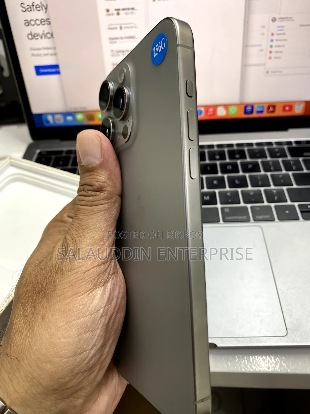 Apple iPhone 15 Pro Max 256 GB Gray