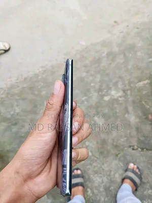 Sharp Aquos R6 128 GB Silver