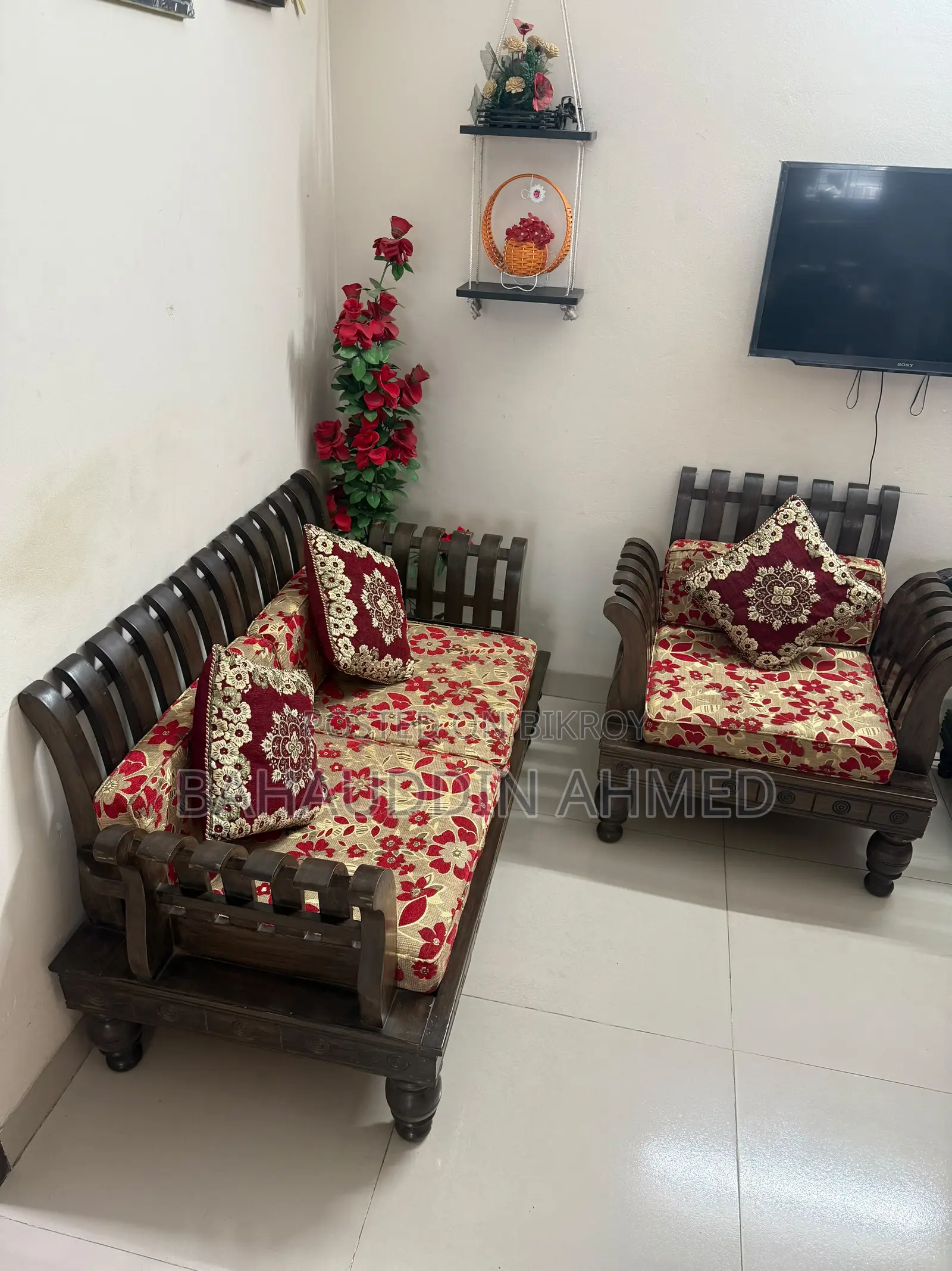 আসল সেগুন কাঠের সোফা সেট টি টেবিল সহ