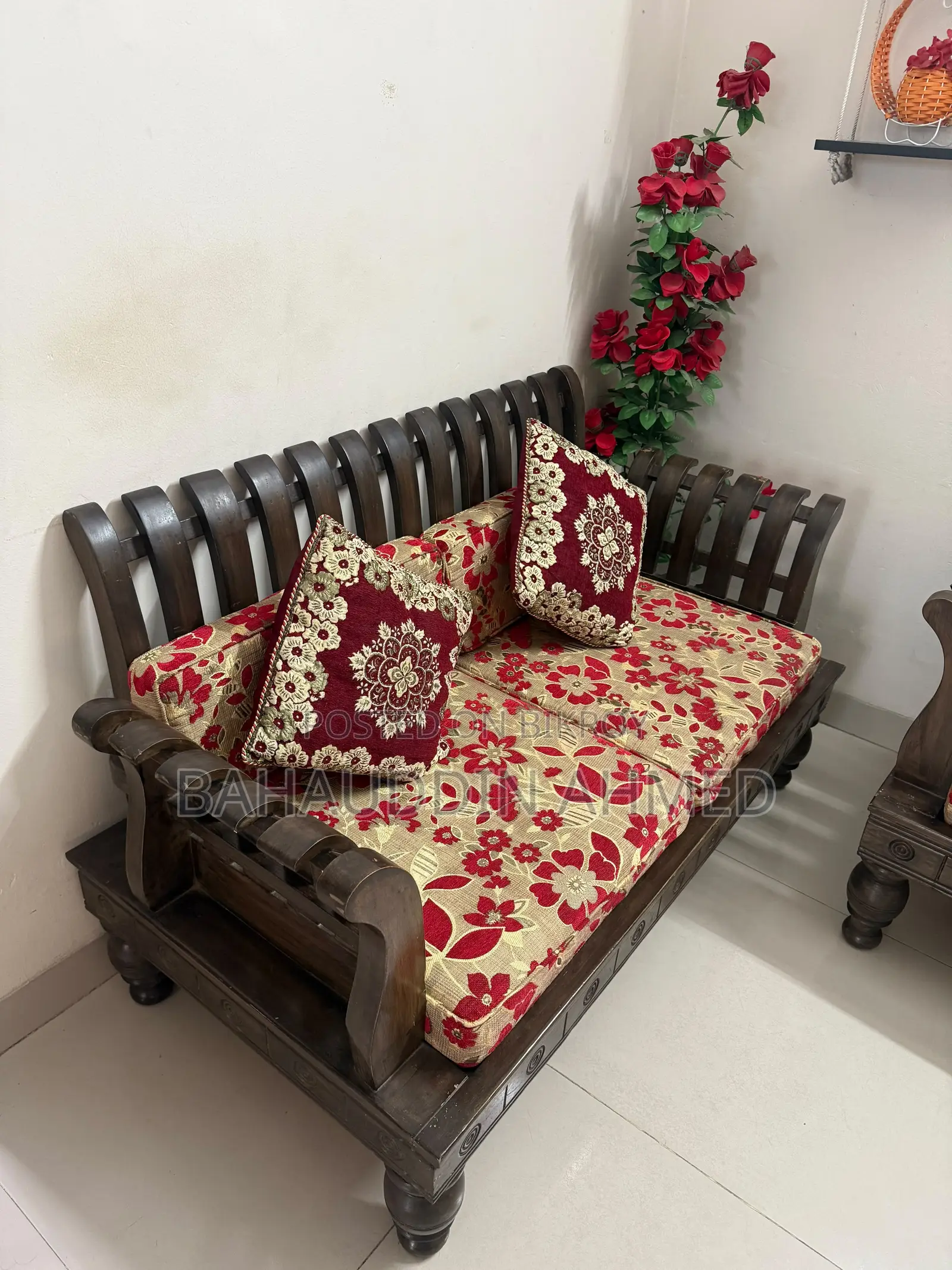 আসল সেগুন কাঠের সোফা সেট টি টেবিল সহ