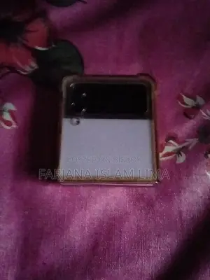 Samsung Galaxy Z Flip 3 128 GB Gold