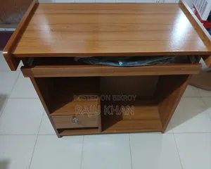 Computer table for sale