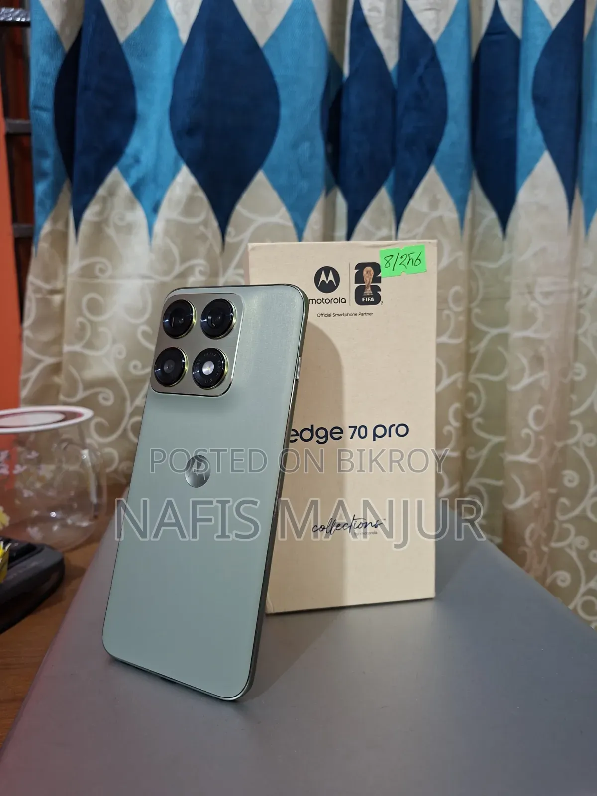 Motorola 256 GB Green