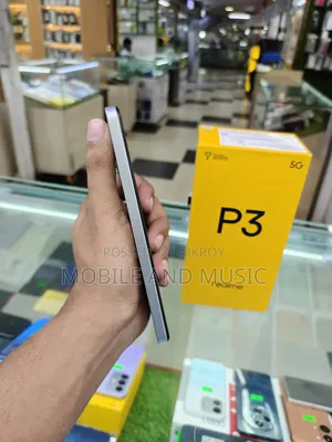 Realme 128 GB Silver