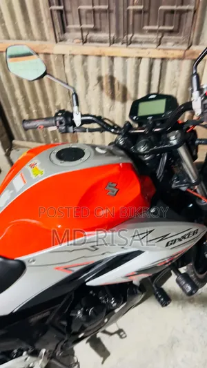 সুজুকি জিক্সার ২০২৪ অরেঞ্জ