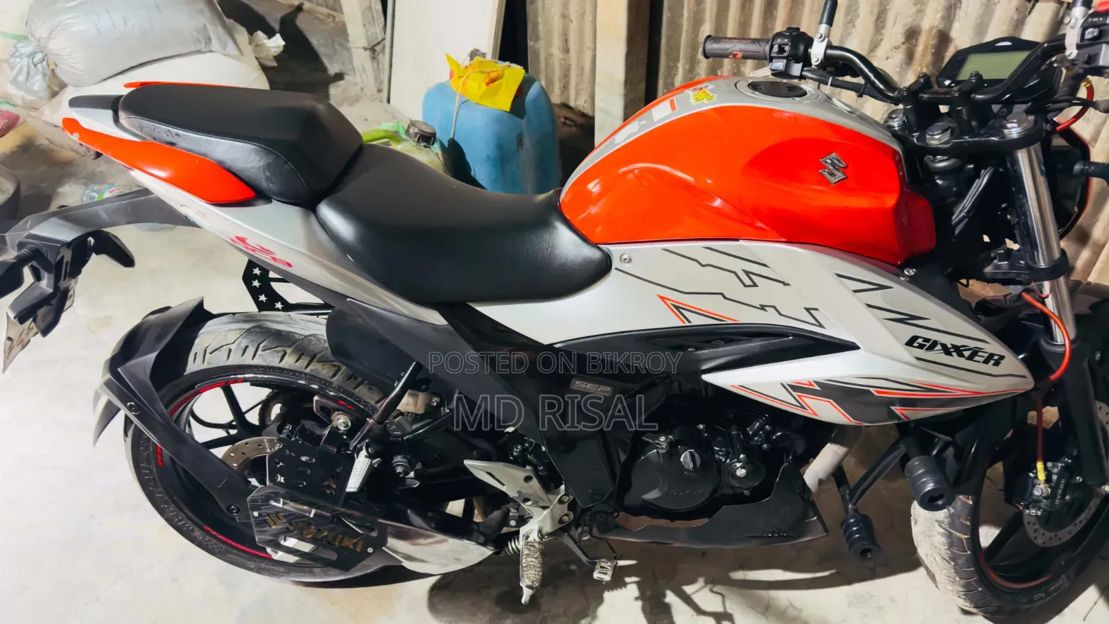 সুজুকি জিক্সার ২০২৪ অরেঞ্জ
