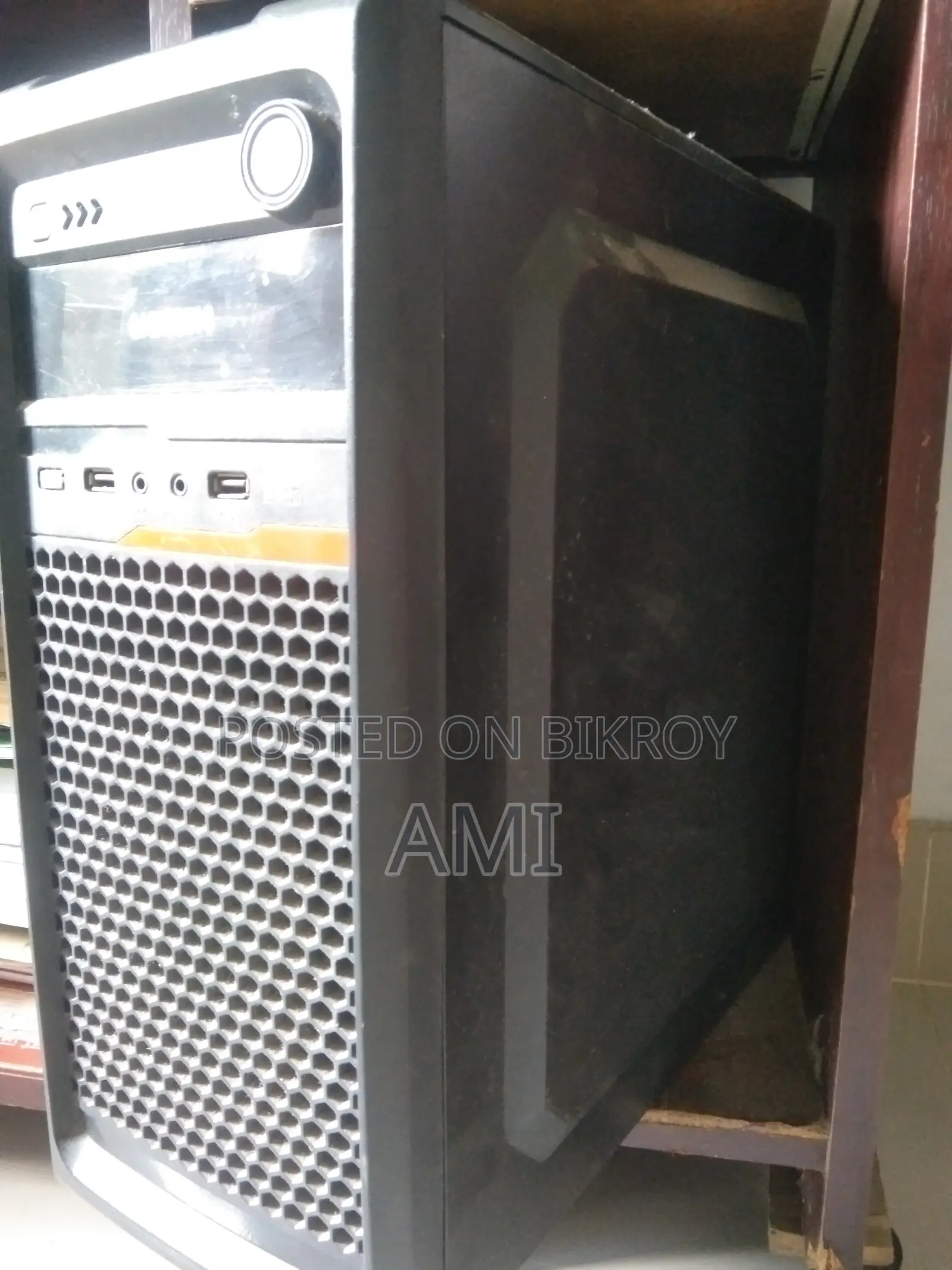 Desktop Computer 8GB Intel Core i3 SSD 256GB