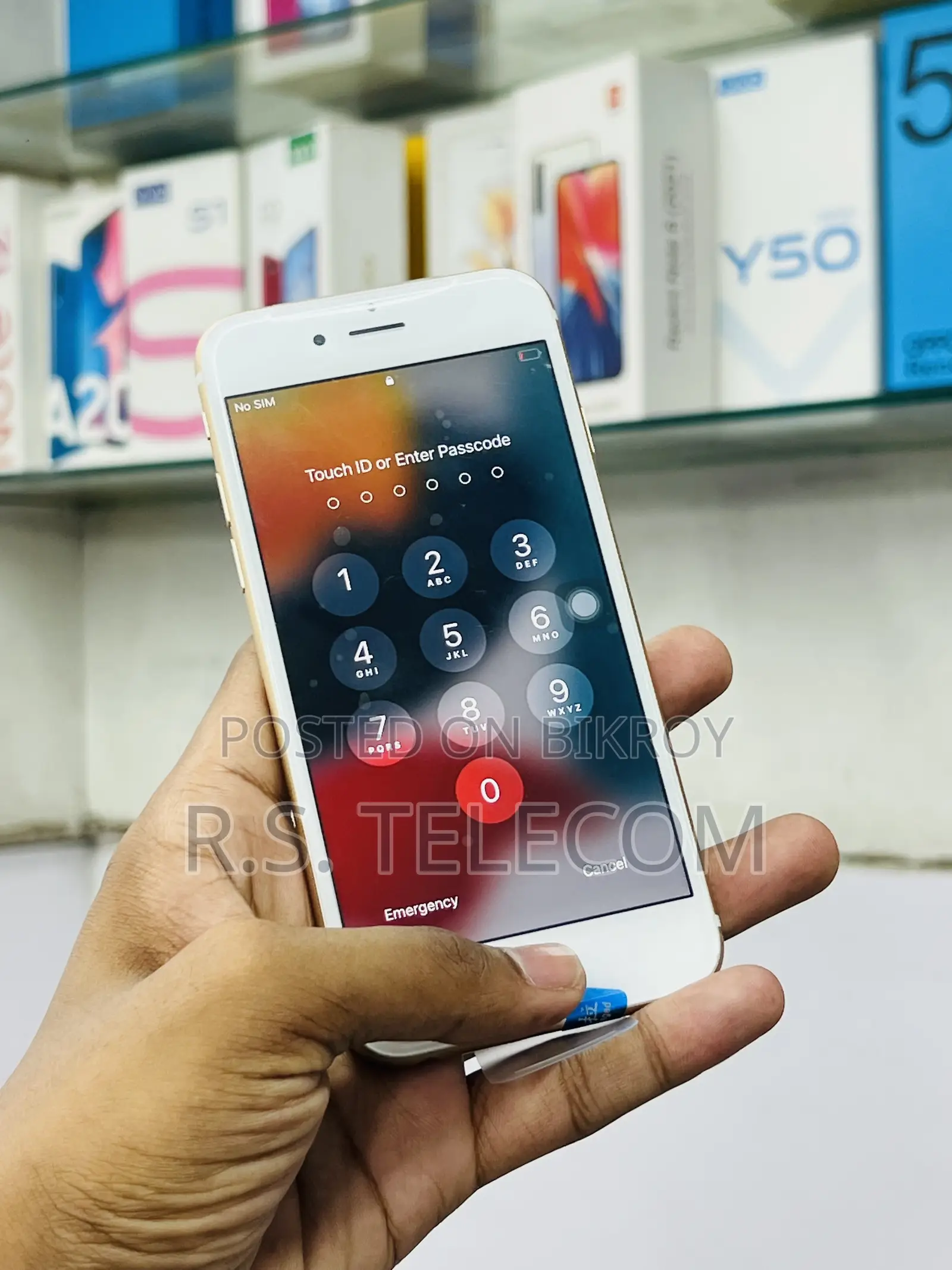 New Apple iPhone 6s 64 GB Gold