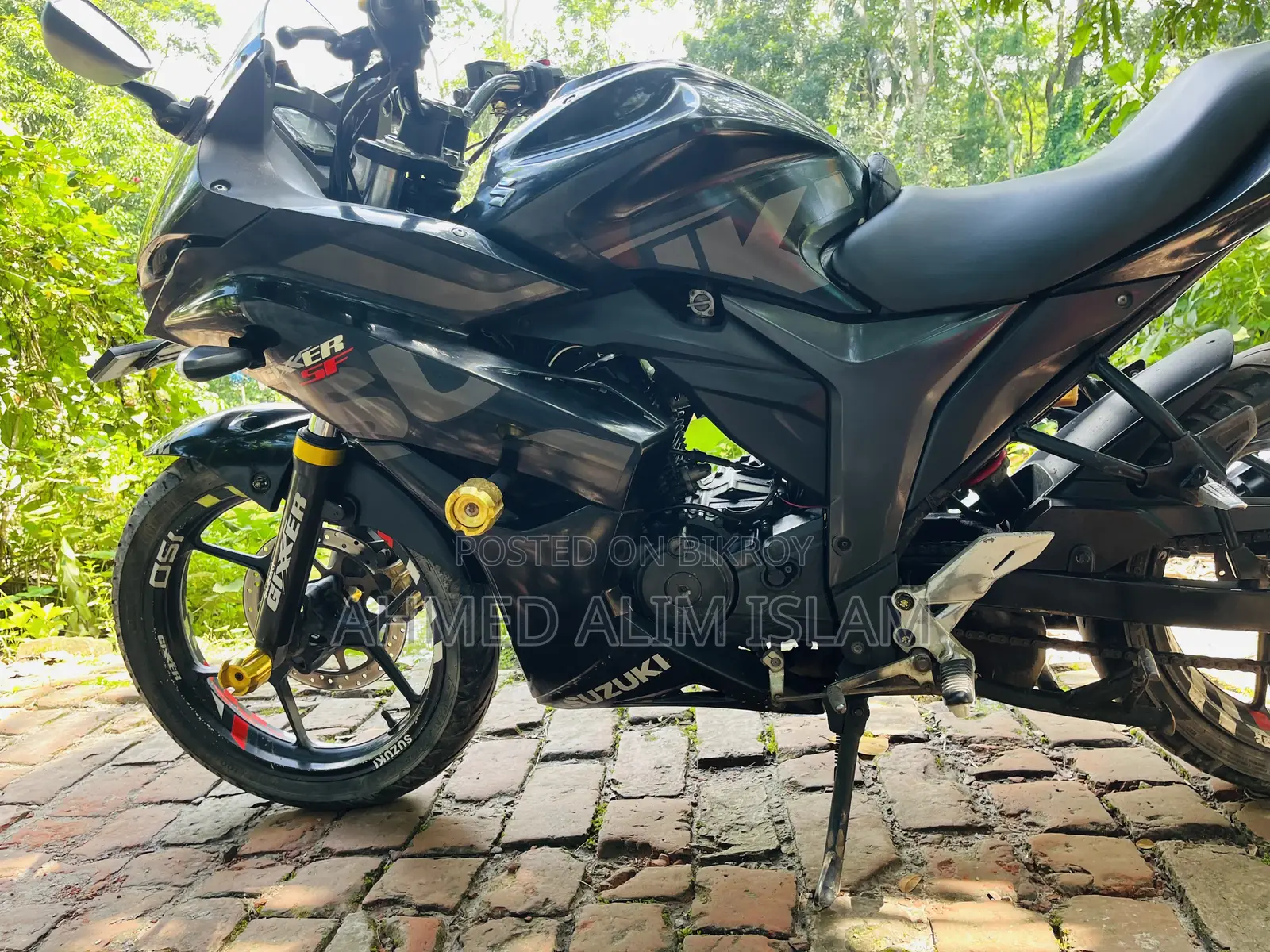 সুজুকি জিক্সার এসএফ ২০১৮ কালো