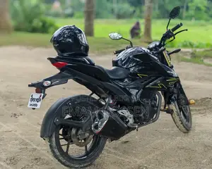 সুজুকি গিক্সার ২০২৪ ব্ল্যাক