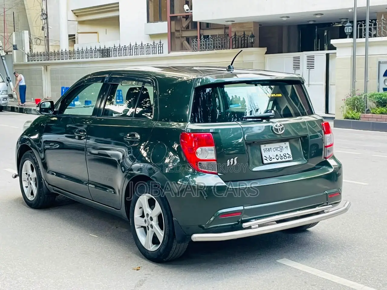 New Toyota IST 2011 Green