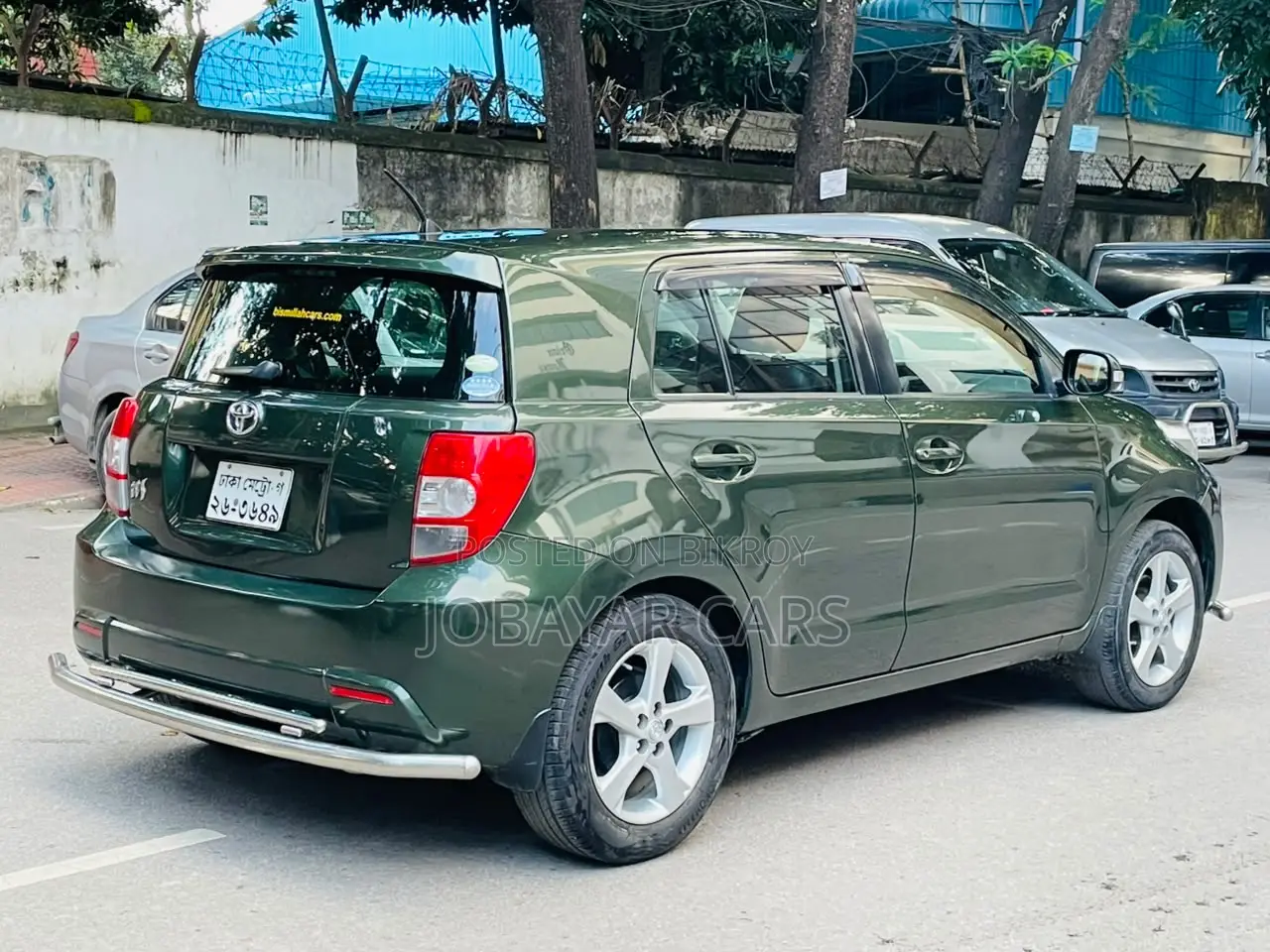 New Toyota IST 2011 Green