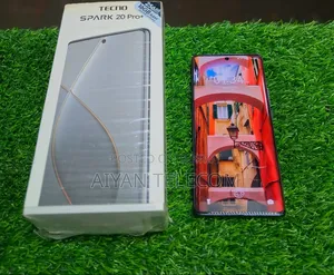 টেকনো স্পার্ক ২০ প্রো প্লাস ২৫৬ জিবি ব্ল্যাক