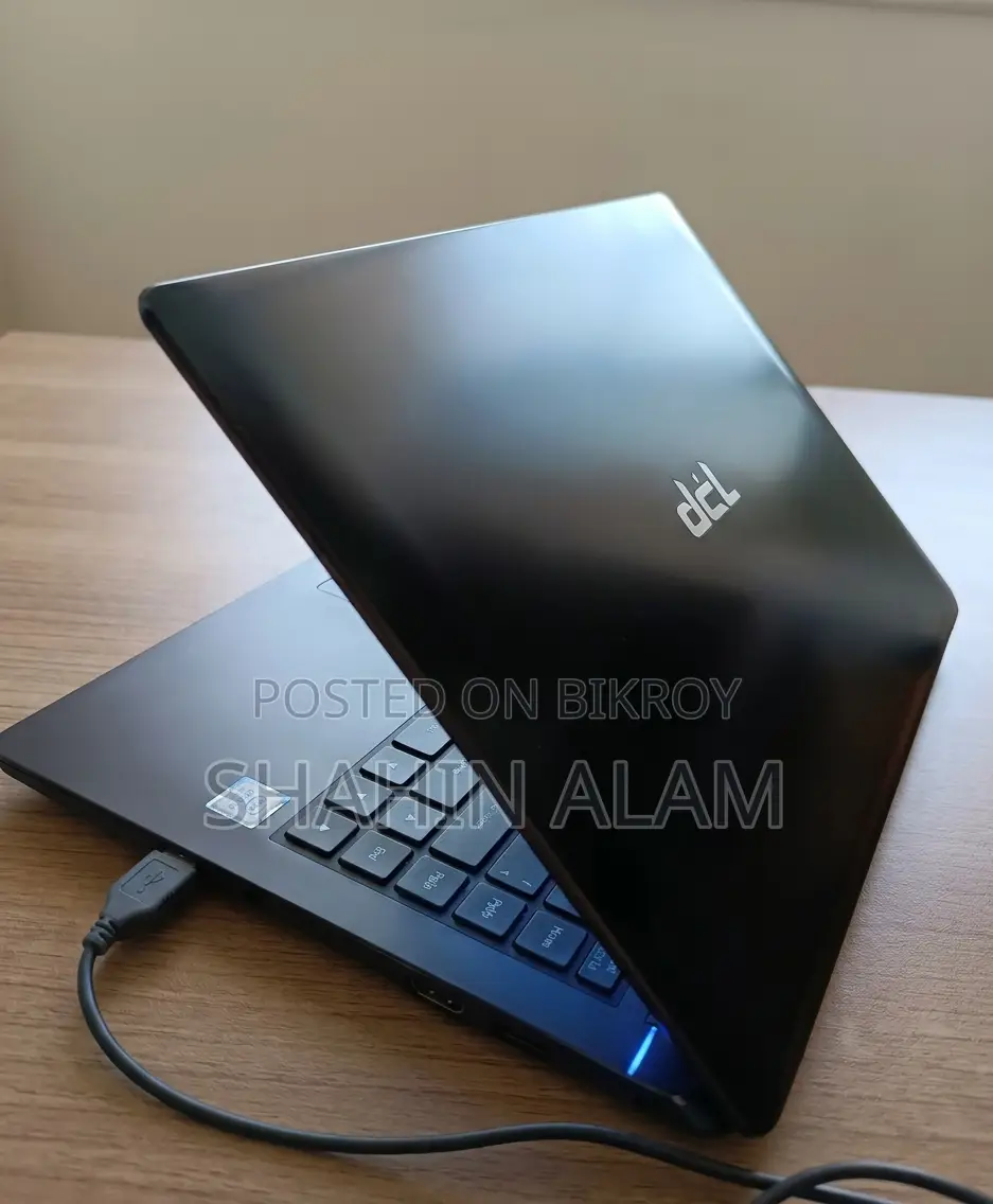 Laptop 4GB Intel Core I3 HDD+SSD 1T