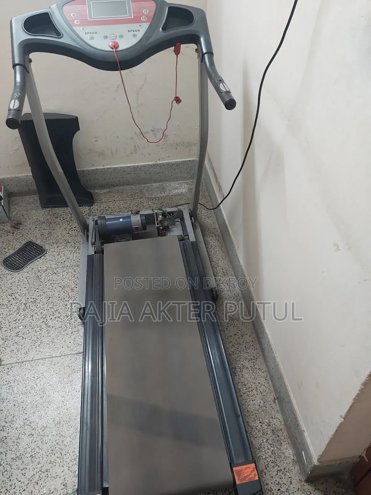 Treadmill by Jada