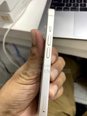Apple iPhone 13 128 GB Silver