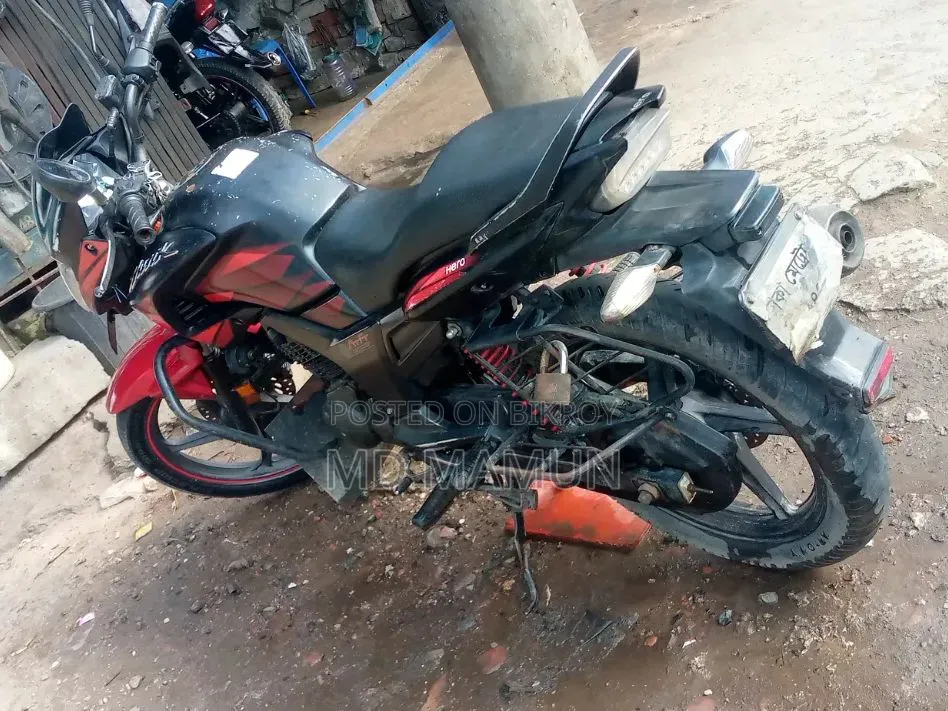 হিরো হাংক ২০২৩ কালো