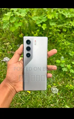 Tecno Camon 40 Pro 5G 256 GB Silver