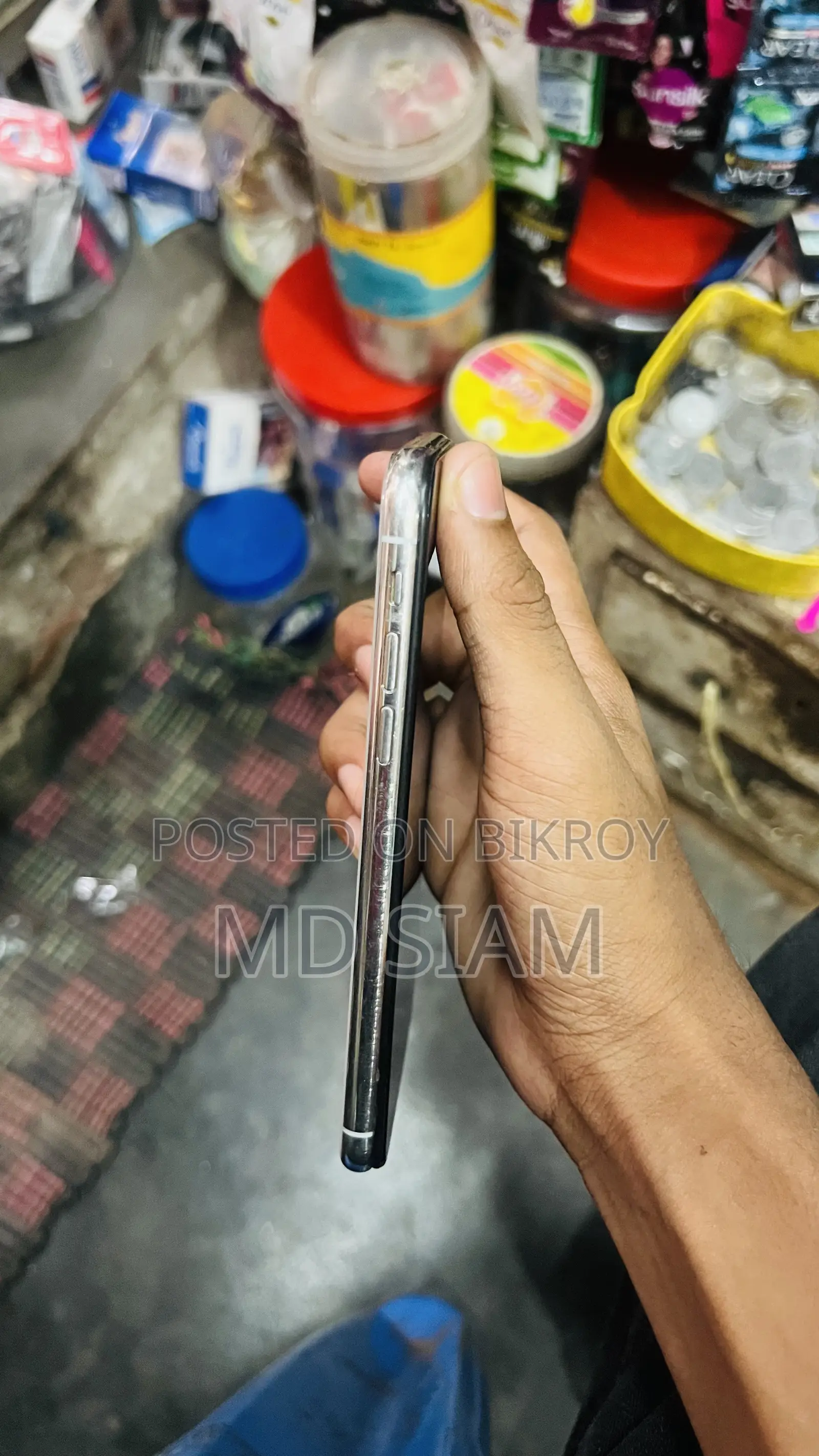 New Apple iPhone X 64 GB White