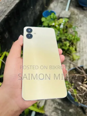 Samsung Galaxy A06 128 GB Gold