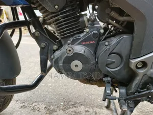 Honda Hornet 2021 Blue