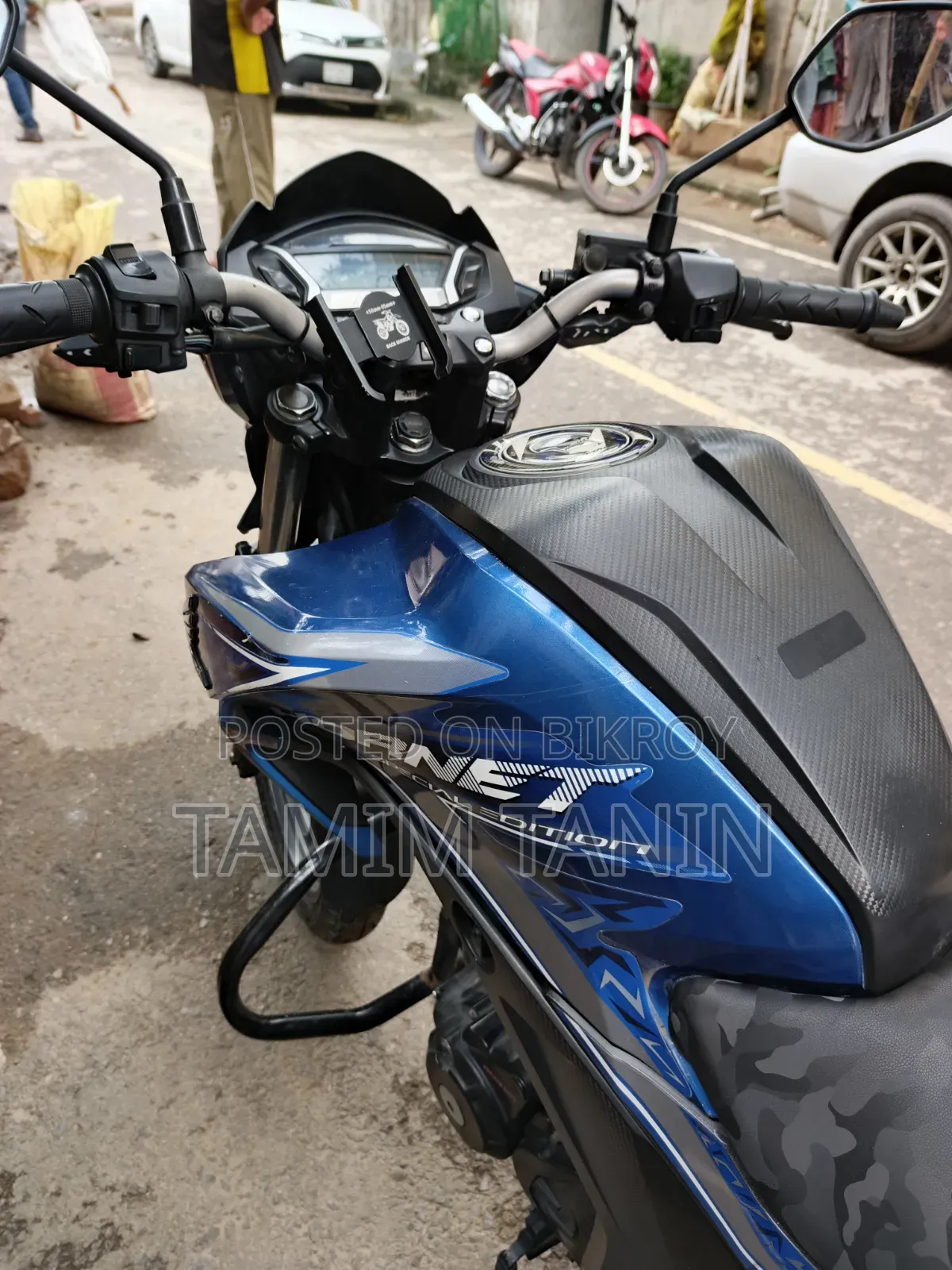 Honda Hornet 2021 Blue