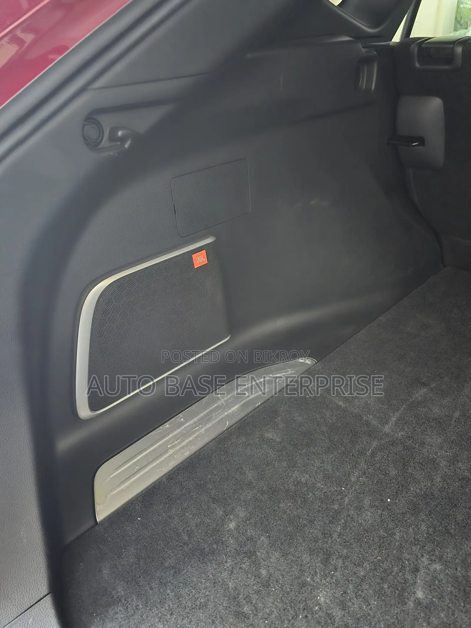 Toyota Harrier 2.5 Hybrid 2021 Red
