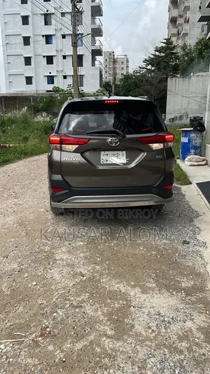 Toyota Rush 2018 Brown