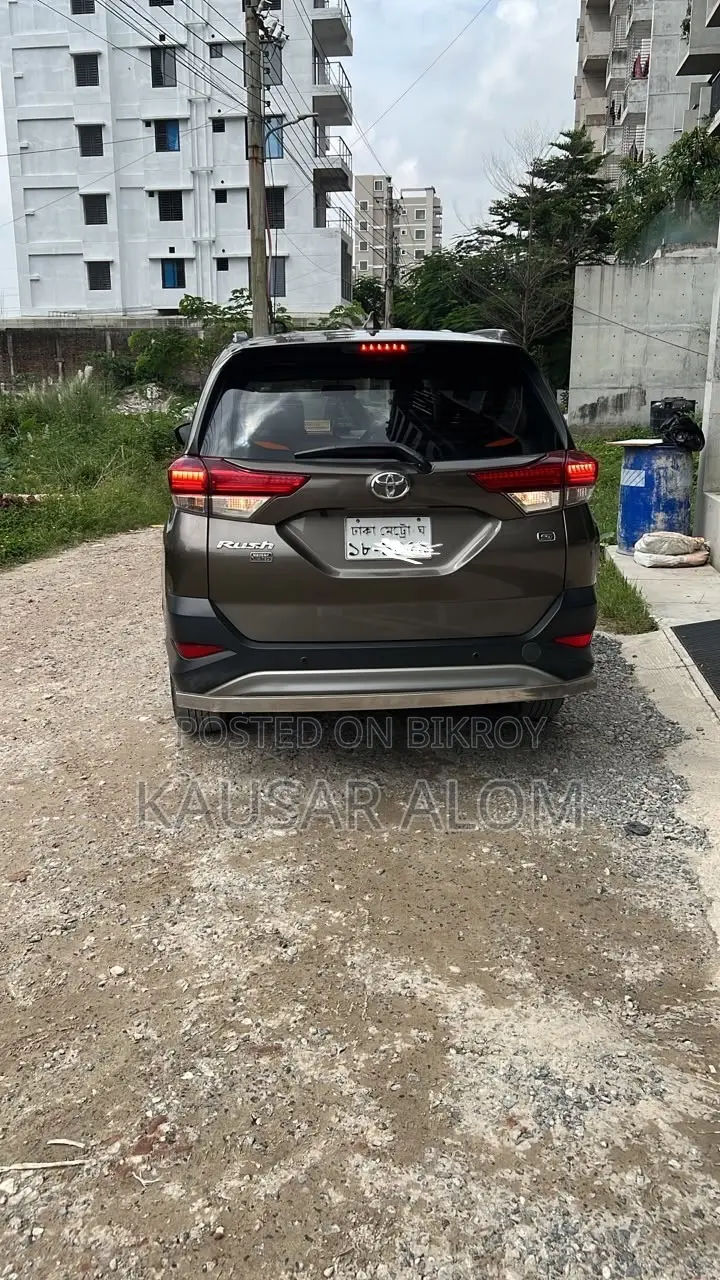 Toyota Rush 2018 Brown
