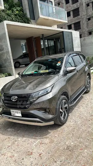 Toyota Rush 2018 Brown