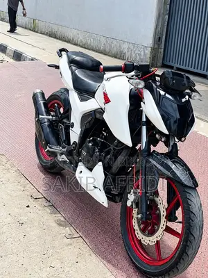 TVS Apache 160 4V 2019