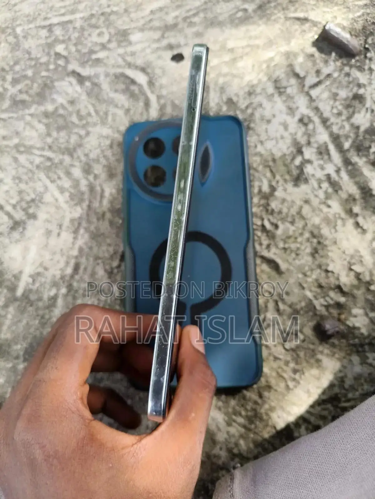 টেকনো স্পার্ক ৩০ প্রো ১২৮ জিবি হোয়াইট