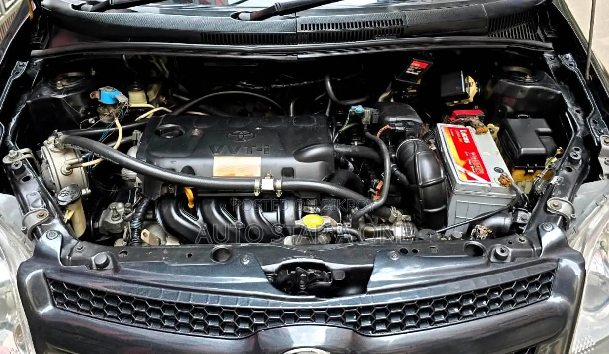 Toyota IST 2006 Black