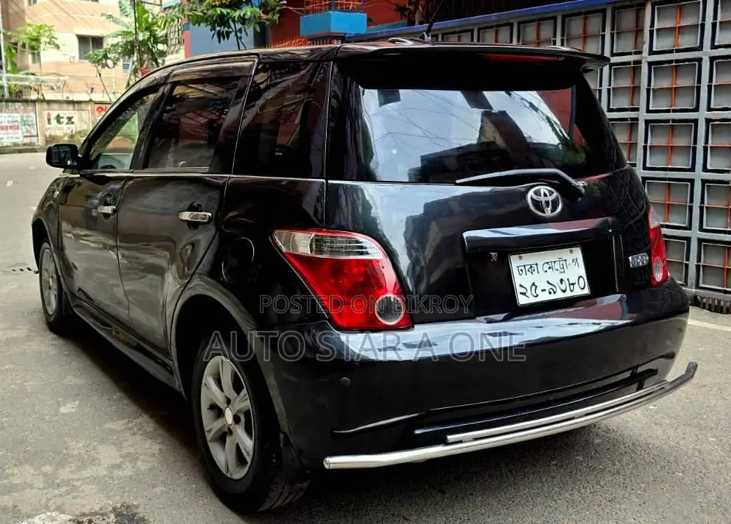 Toyota IST 2006 Black