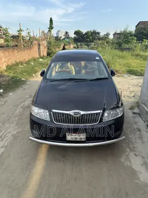টয়োটা করোল্লা সেডান ২০০৪ ব্ল্যাক
