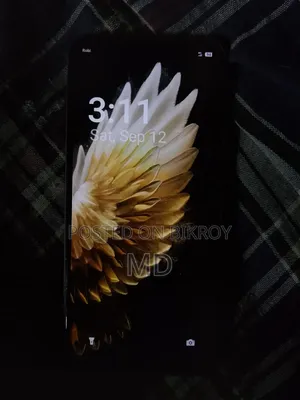 Tecno Spark 40 256 GB Silver